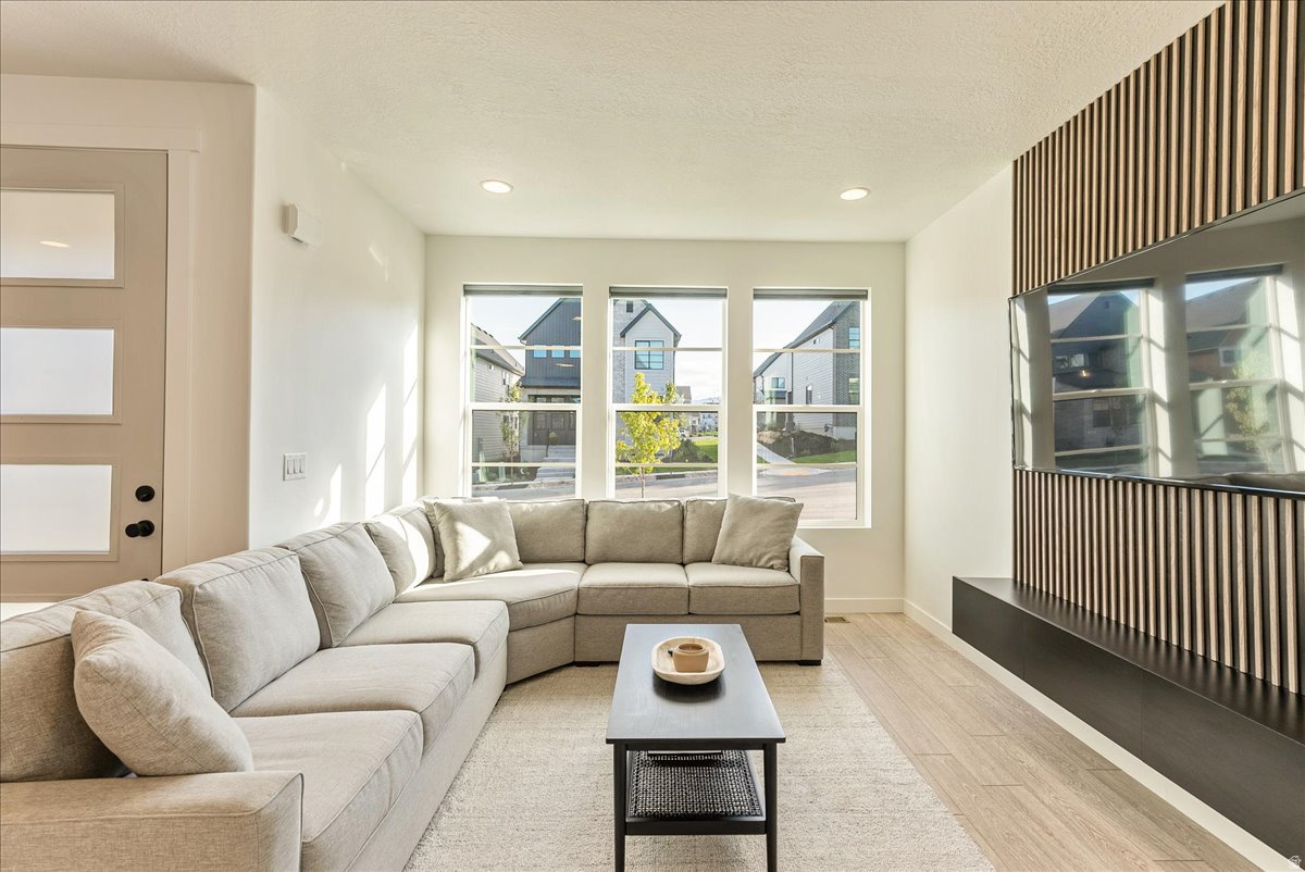 HOLBROOK FARMS PLAT - Residential