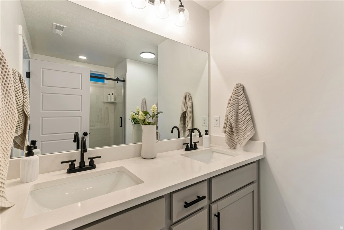 HOLBROOK FARMS PLAT - Residential