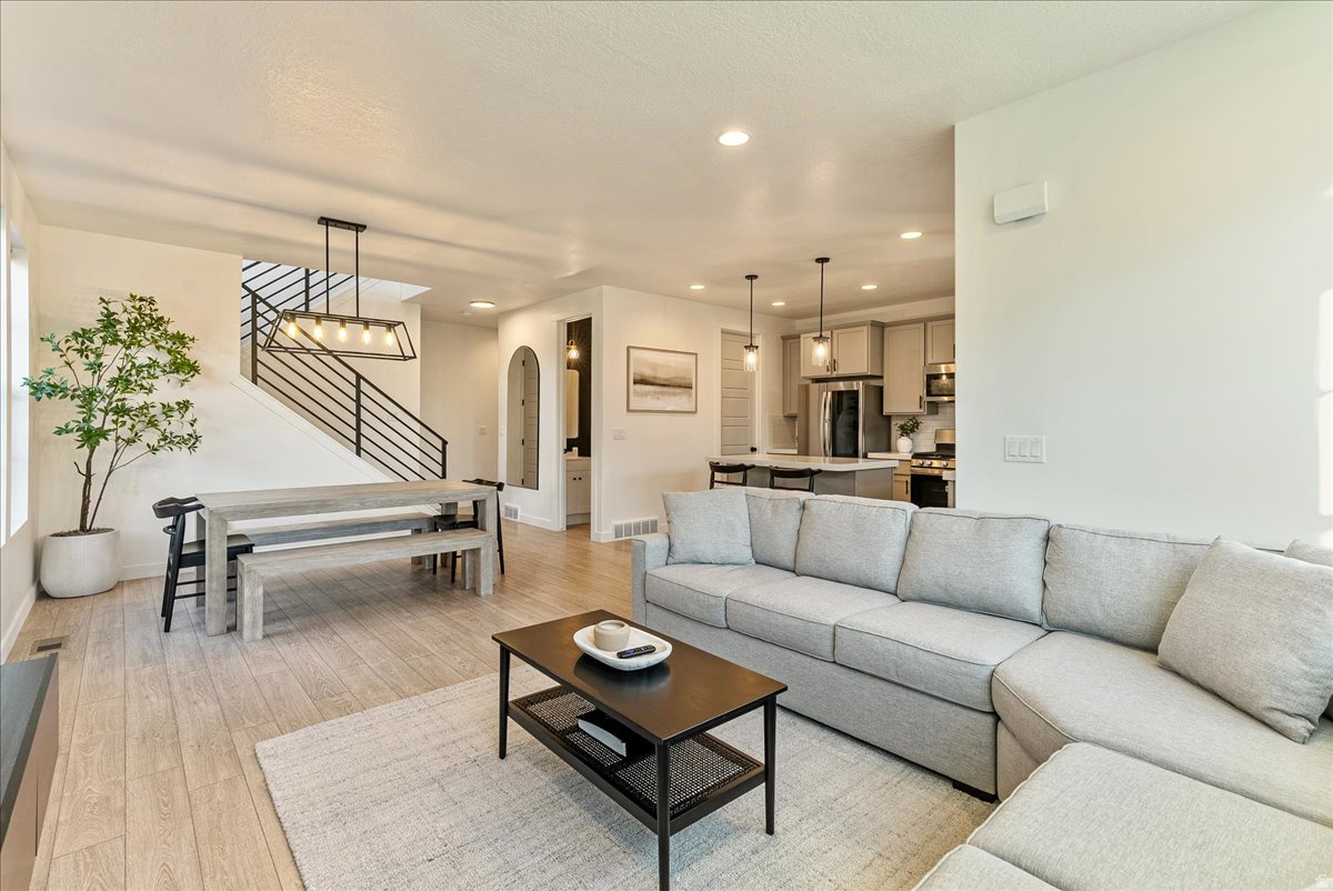 HOLBROOK FARMS PLAT - Residential