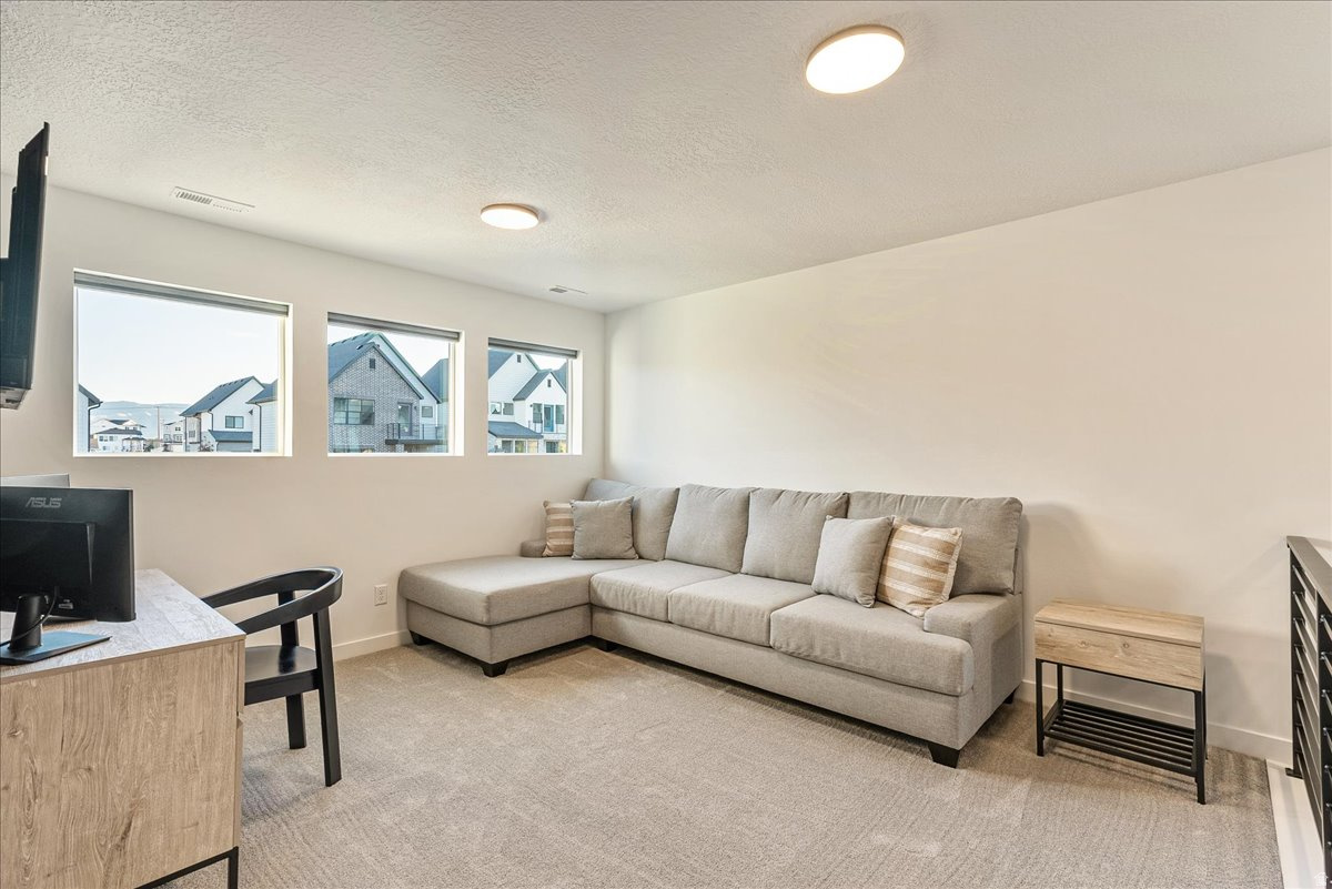 HOLBROOK FARMS PLAT - Residential