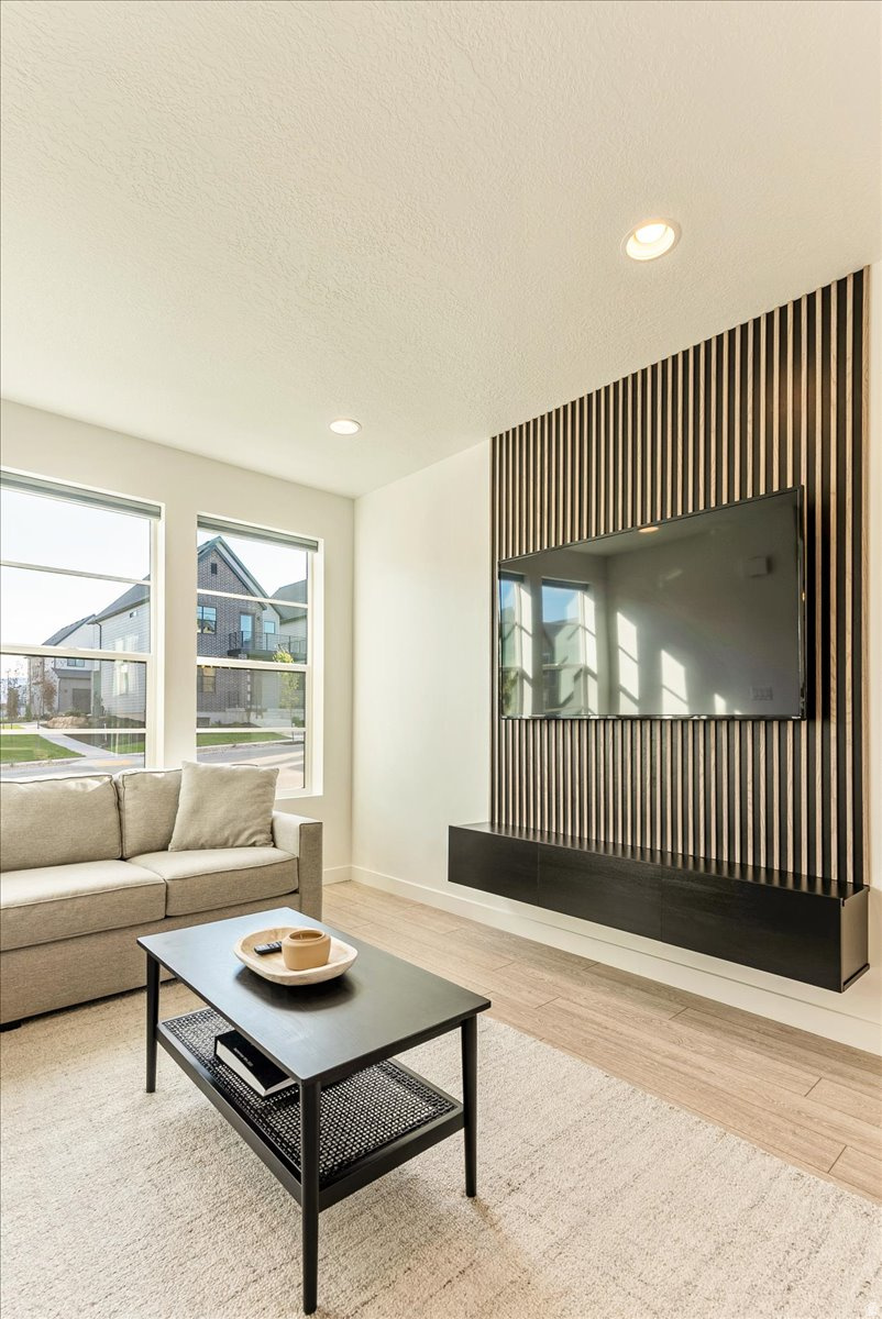 HOLBROOK FARMS PLAT - Residential