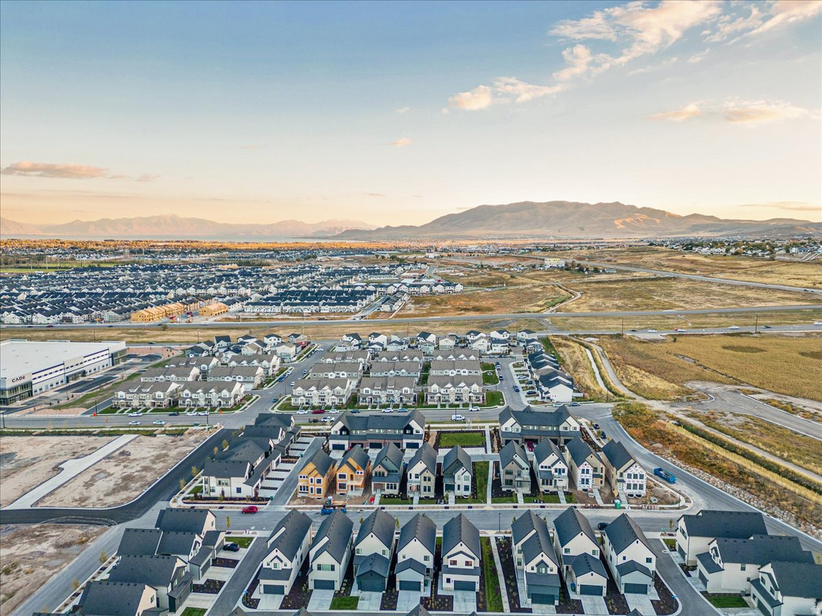 HOLBROOK FARMS PLAT - Residential