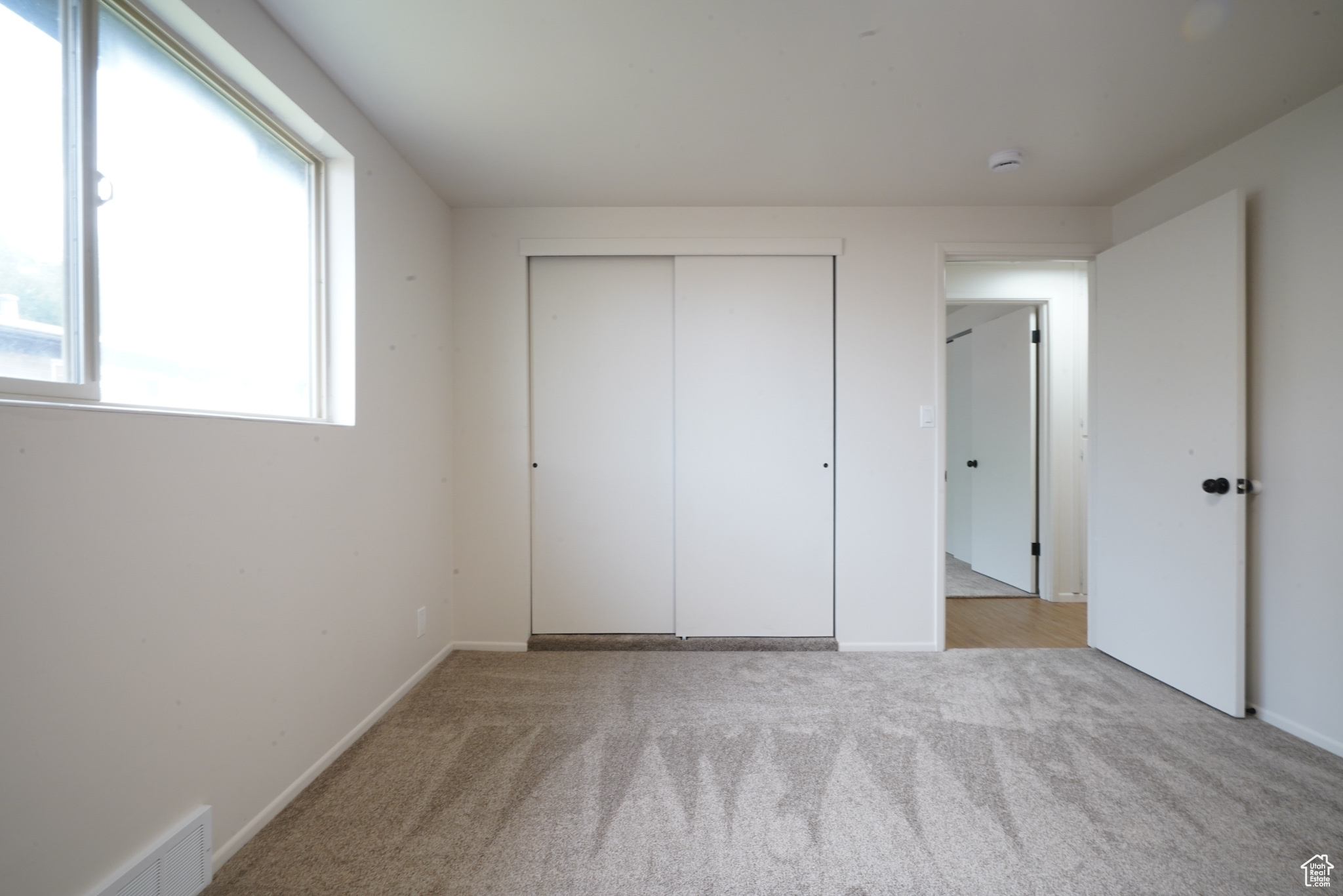 REDWOOD VILL - Residential