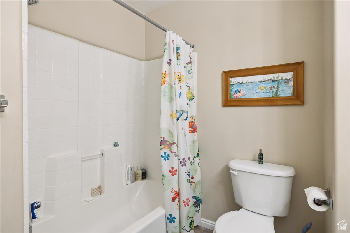 FOX POINTE - Residential