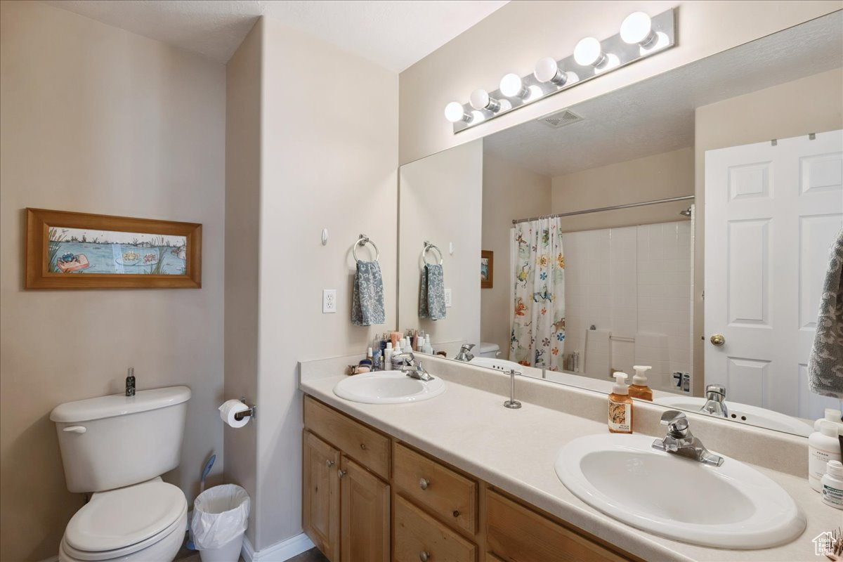 FOX POINTE - Residential