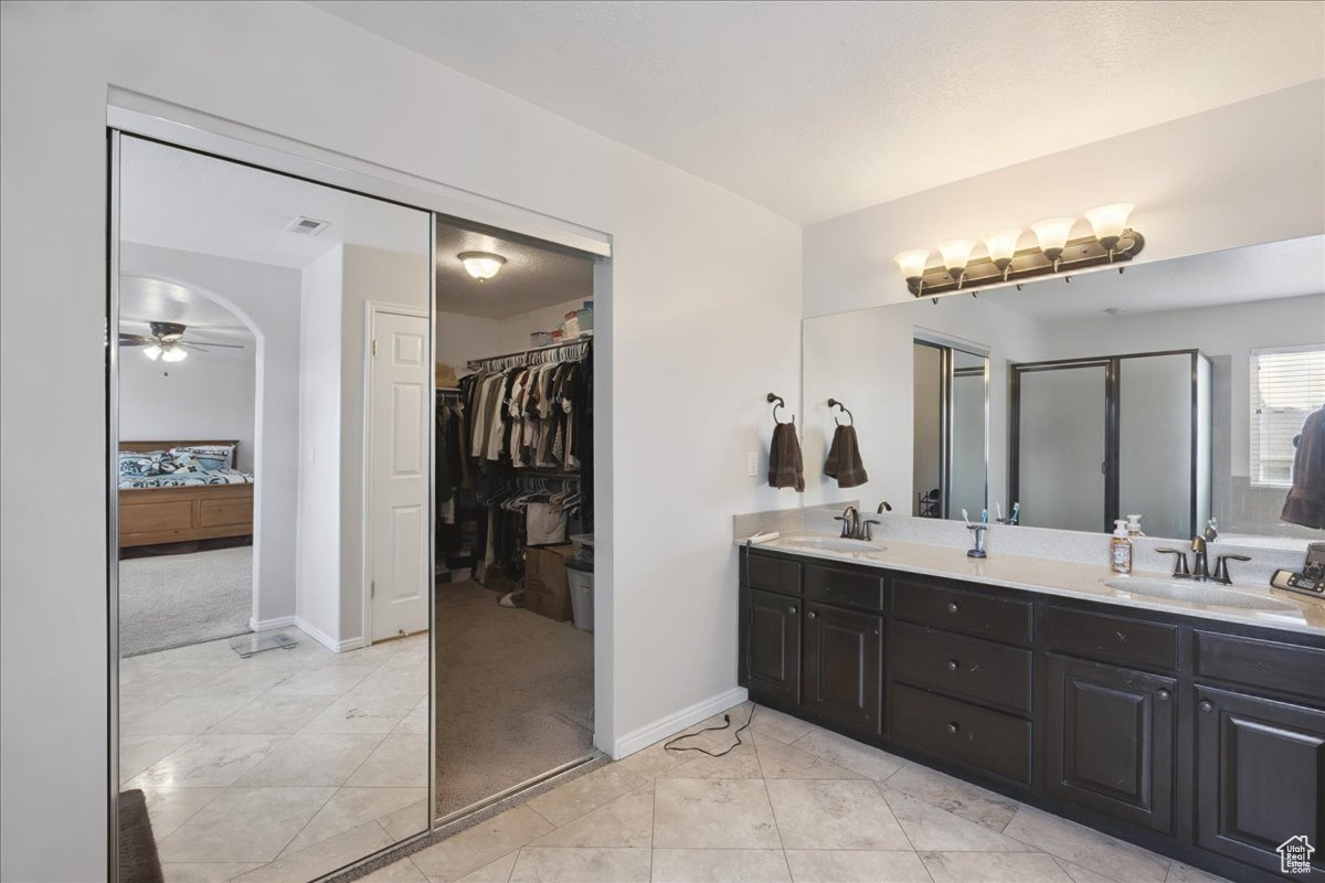 FOX POINTE - Residential
