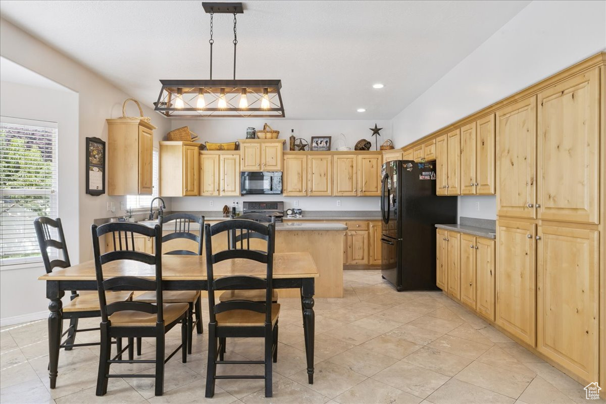 FOX POINTE - Residential