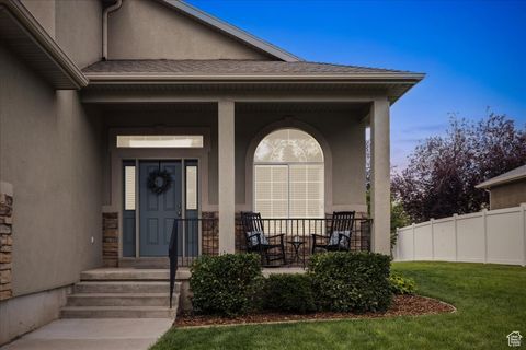 Tiny photo for 1424 S 400 E, Kaysville, UT 84037 (MLS # 2111346)