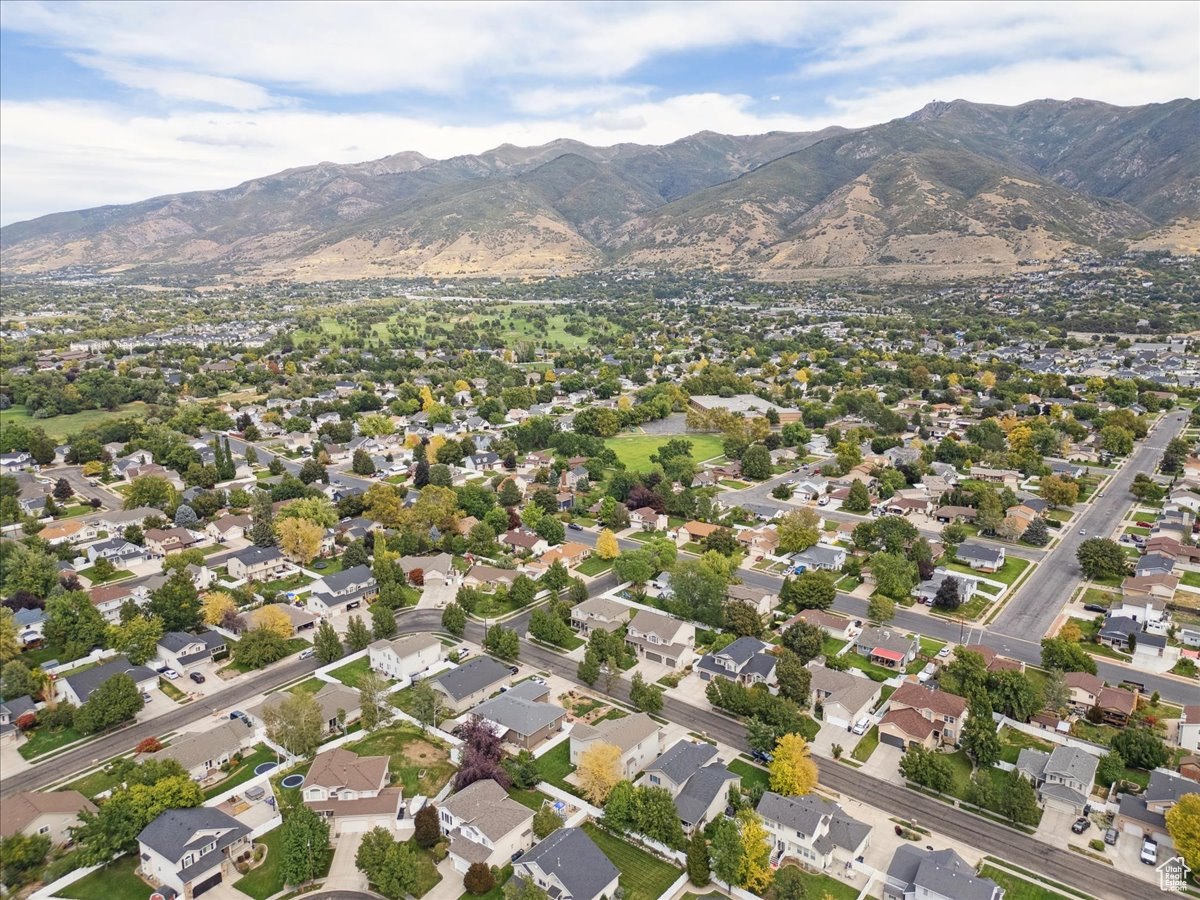 FOX POINTE - Residential