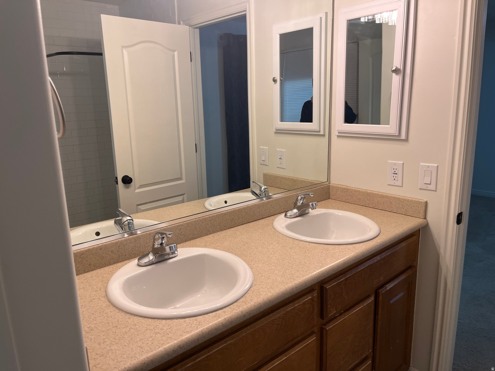 SHEFFIELD MANOR - Residential