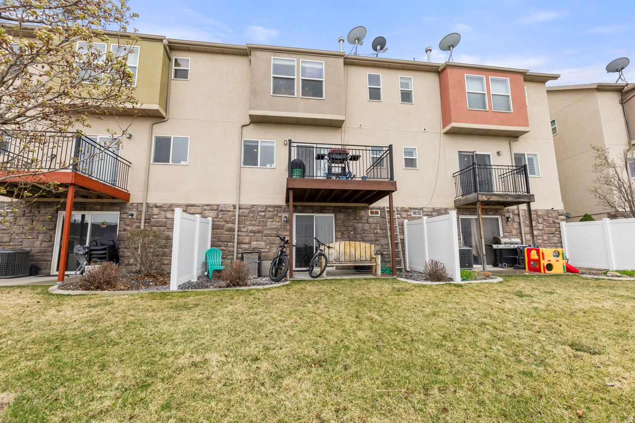 DEARBOURNE HEIGHTS - Residential