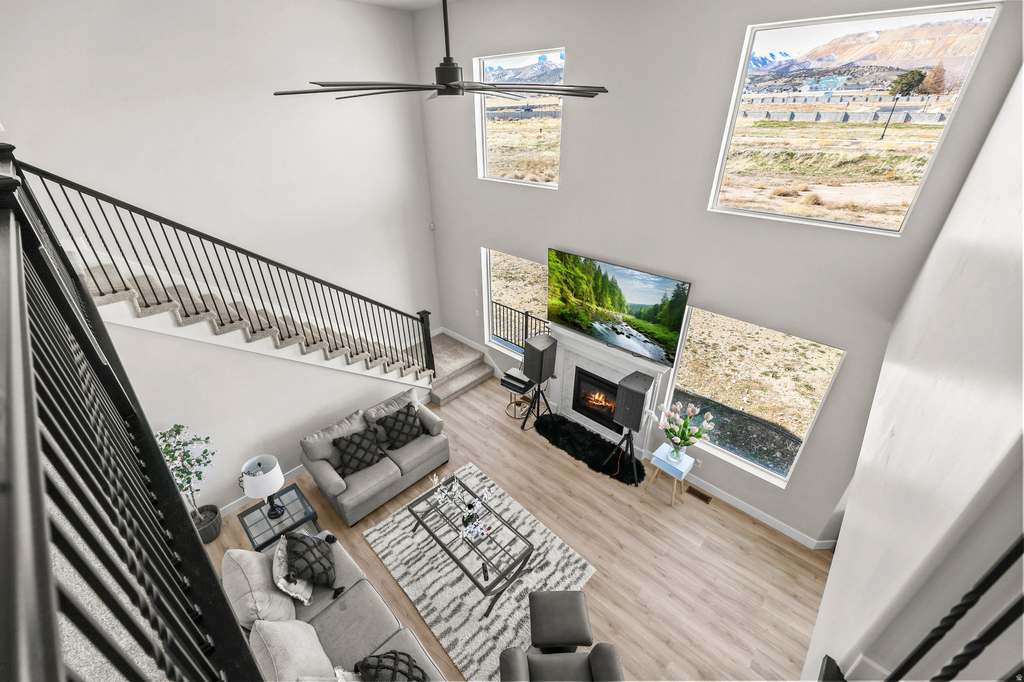 HIDDEN OAKS - Residential