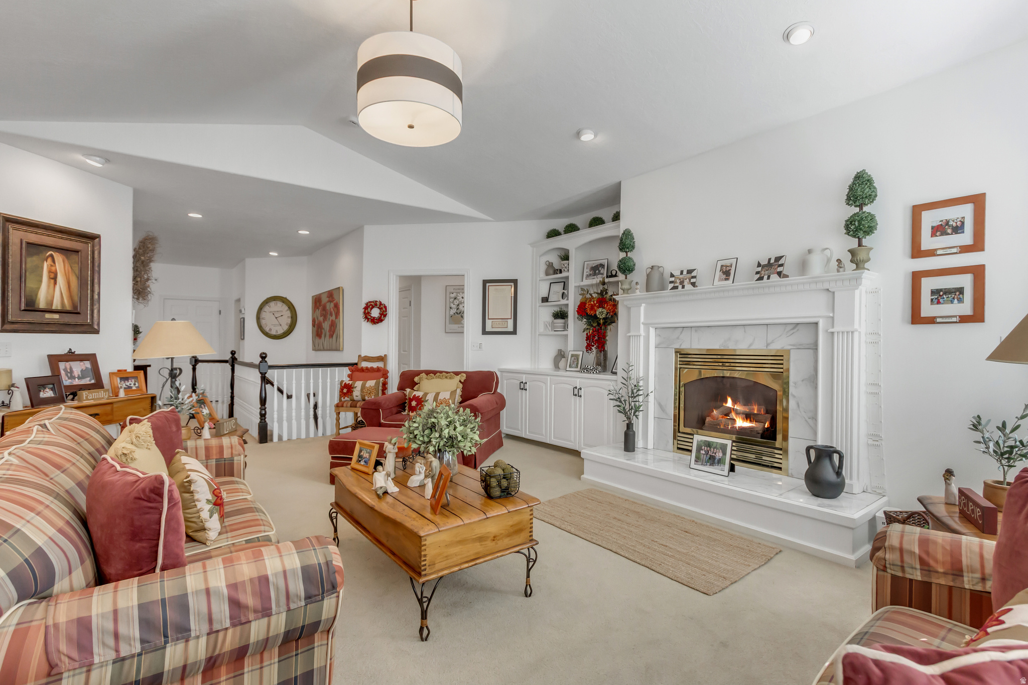 ROCK CANYON - Residential Income