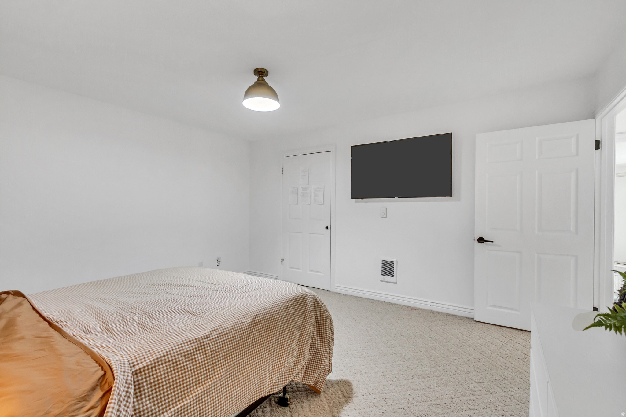 ROCK CANYON - Residential Income