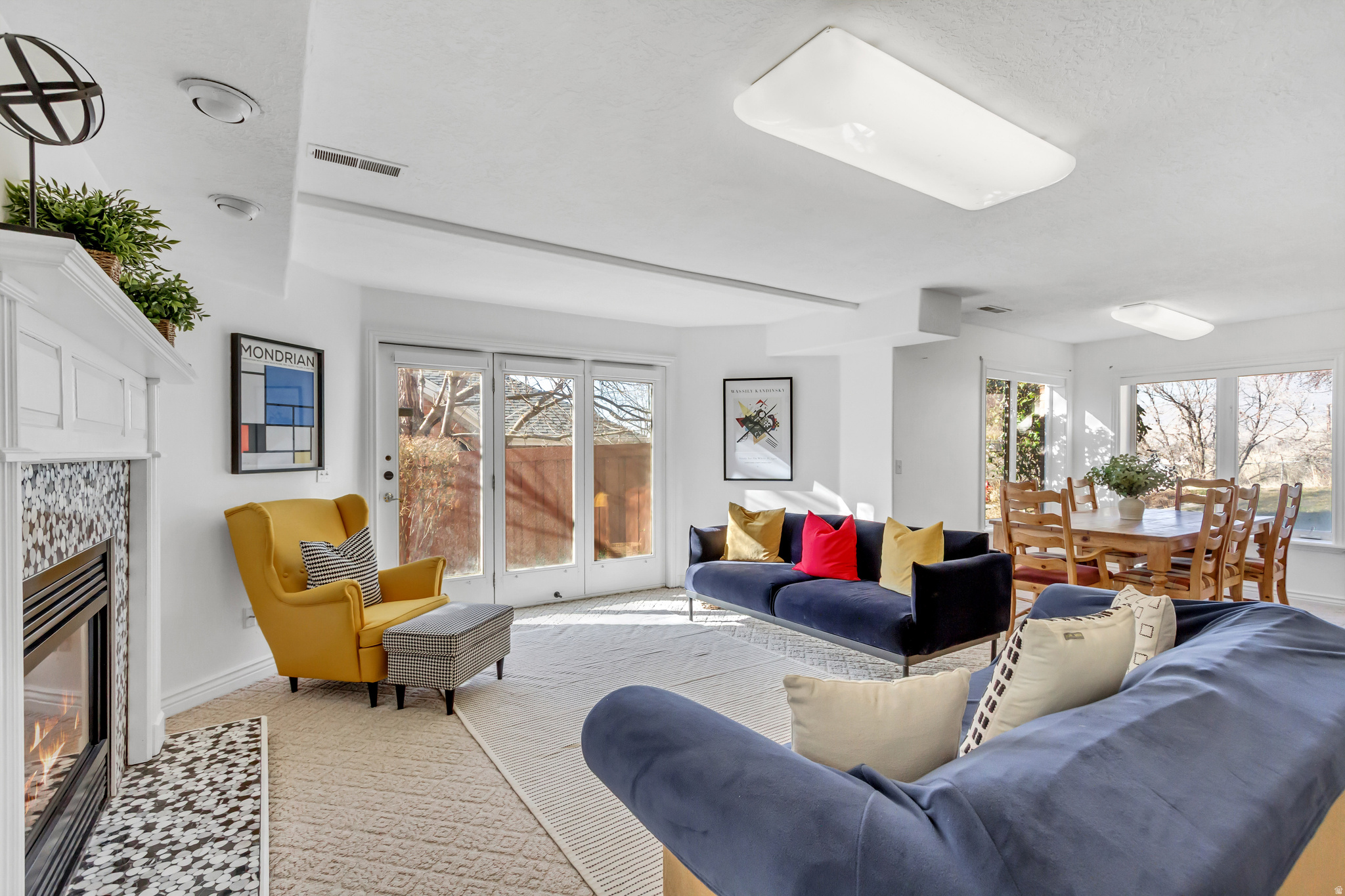 ROCK CANYON - Residential Income