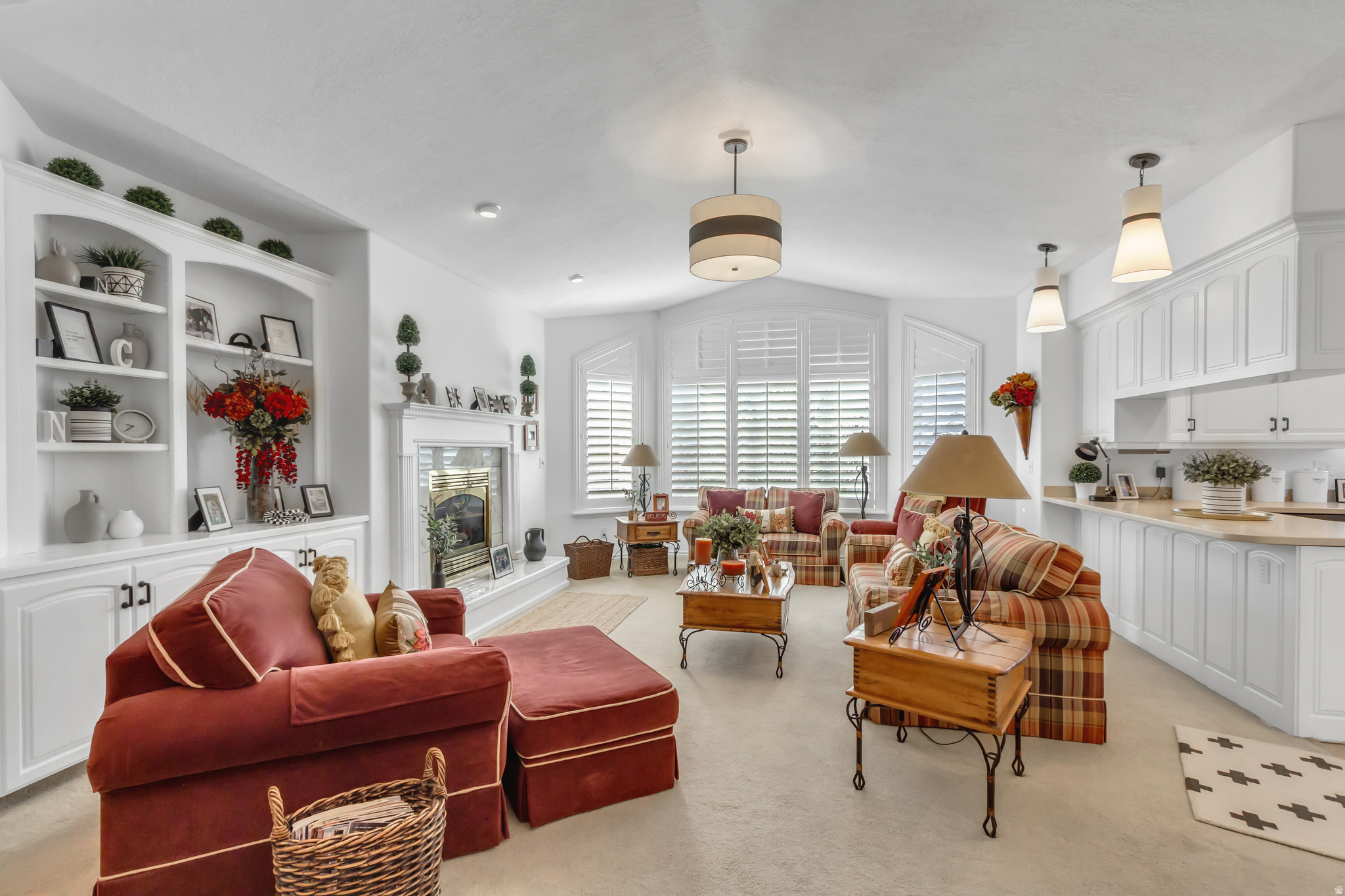 ROCK CANYON - Residential Income