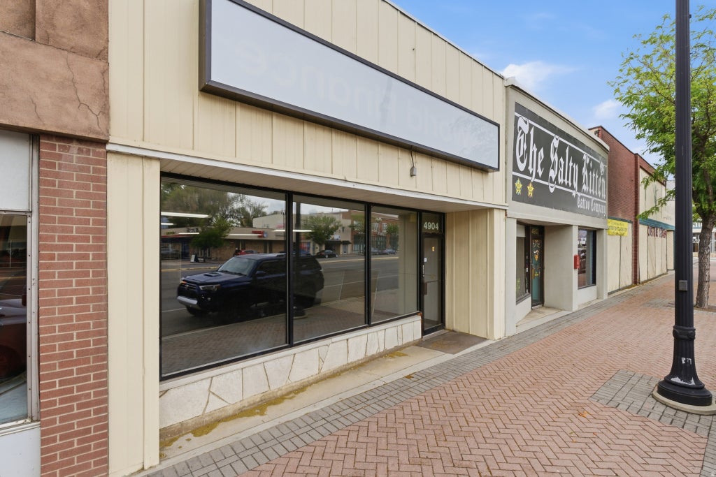 Photo of 4904 S STATE ST, Murray, UT 84107 (MLS # 2149898)