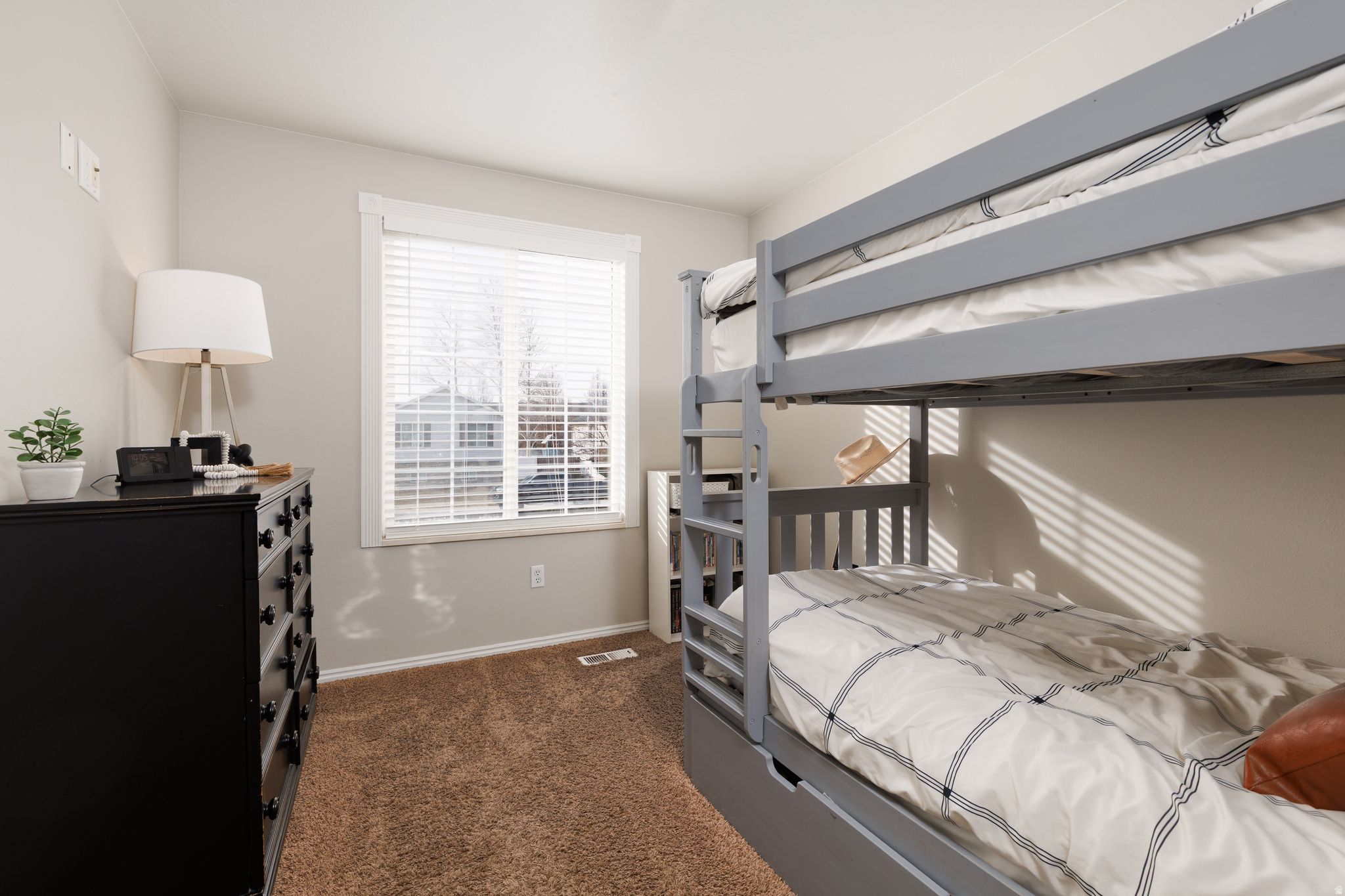 MANILA MANOR - Residential