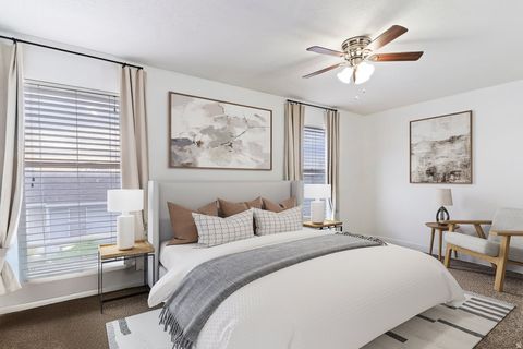 Tiny photo for 518 S 450 E, Clearfield, UT 84015 (MLS # 2121813)