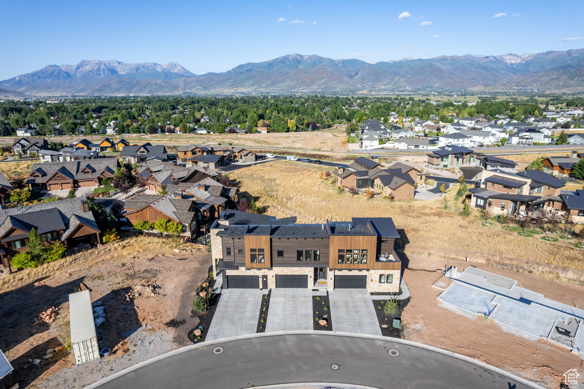 RED LEDGES - Residential