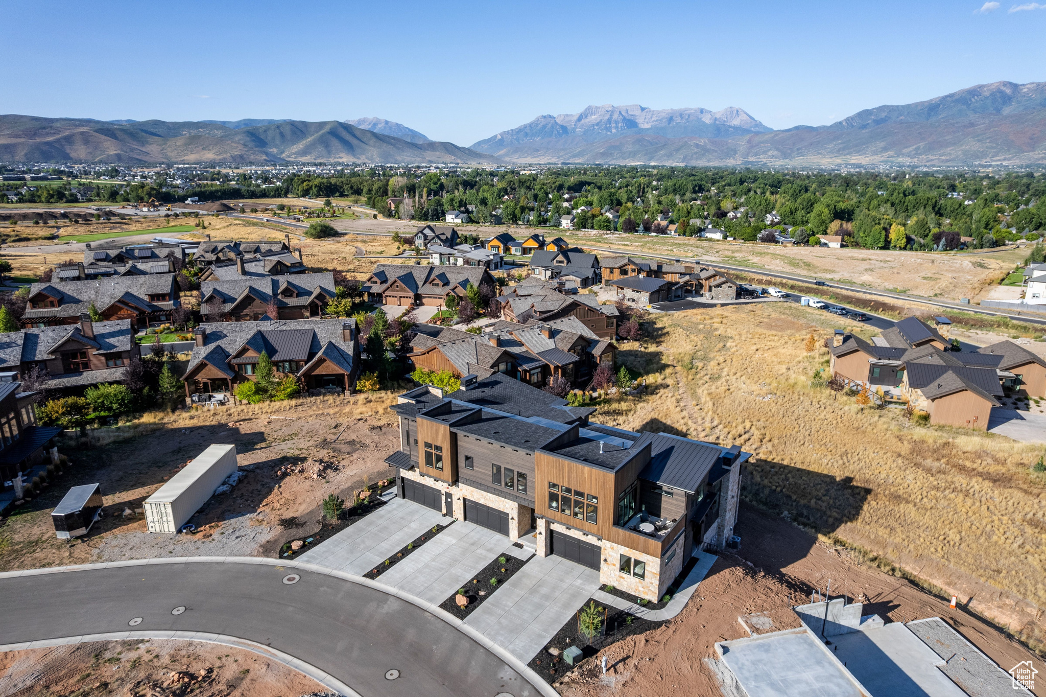 RED LEDGES - Residential