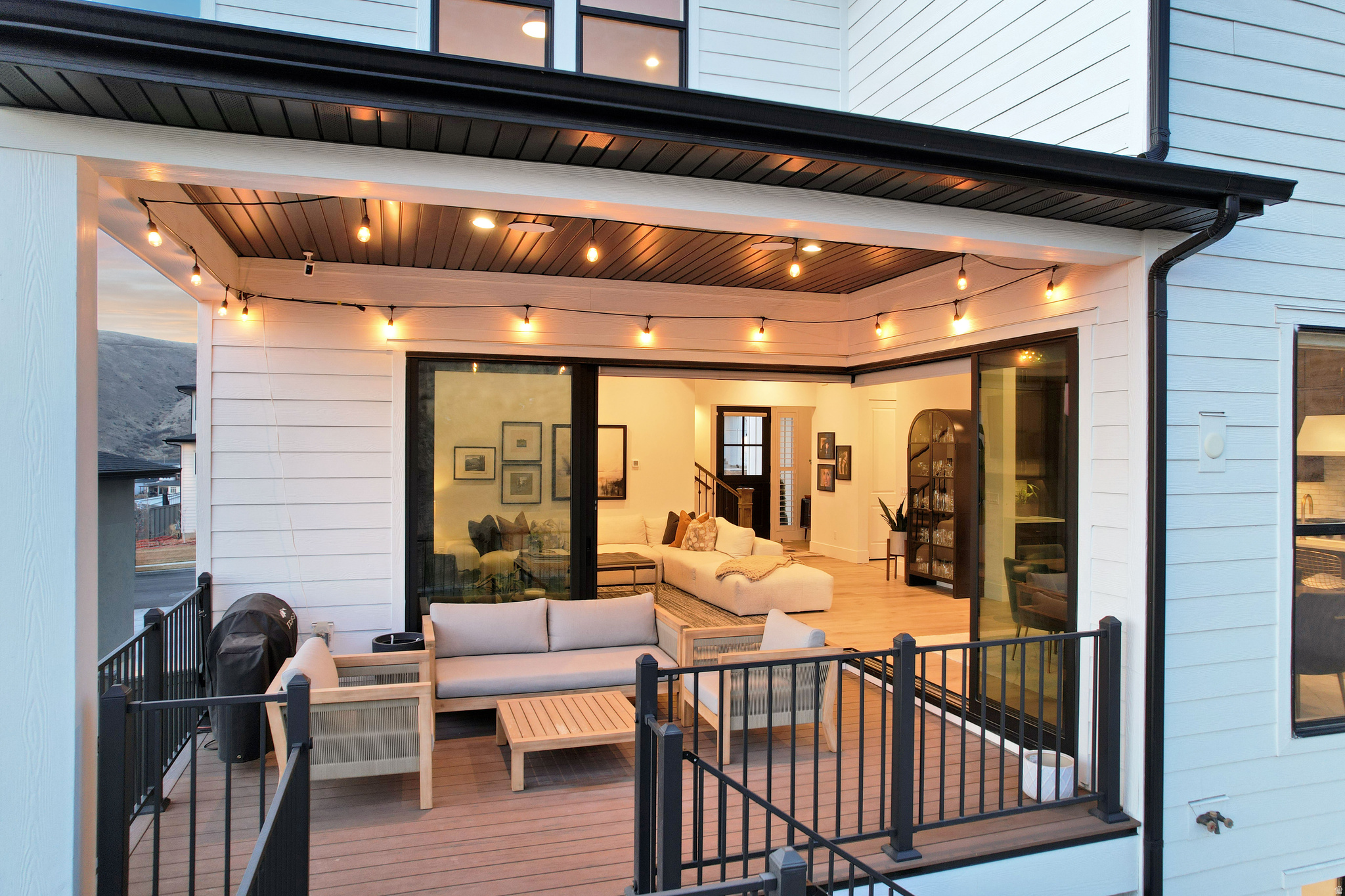 HIDDEN CANYON - Residential