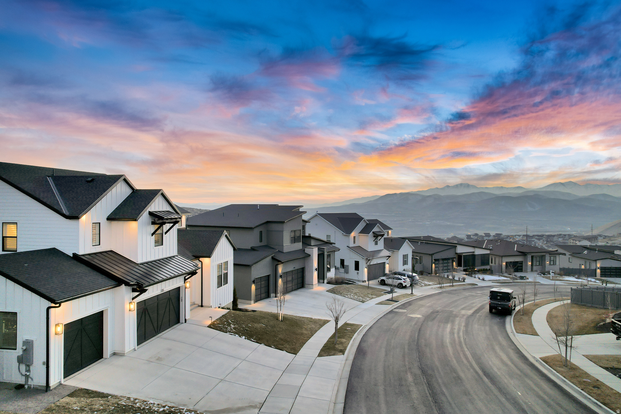 HIDDEN CANYON - Residential