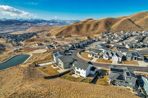 Tiny photo for 1701 W OAKRIDGE CIR, Lehi, UT 84043 (MLS # 2134300)