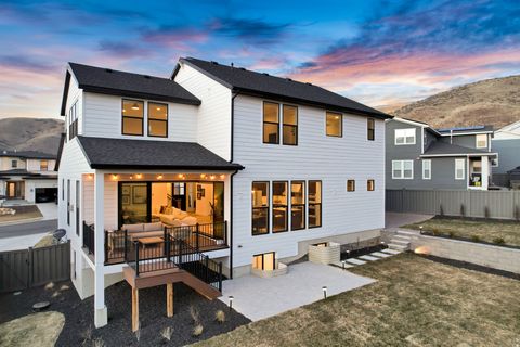 Tiny photo for 1701 W OAKRIDGE CIR, Lehi, UT 84043 (MLS # 2134300)