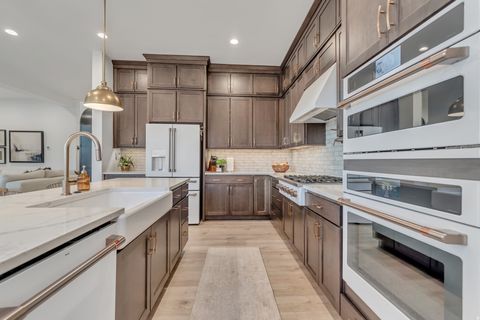 Tiny photo for 1701 W OAKRIDGE CIR, Lehi, UT 84043 (MLS # 2134300)