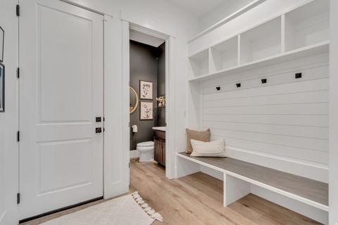 Tiny photo for 1701 W OAKRIDGE CIR, Lehi, UT 84043 (MLS # 2134300)