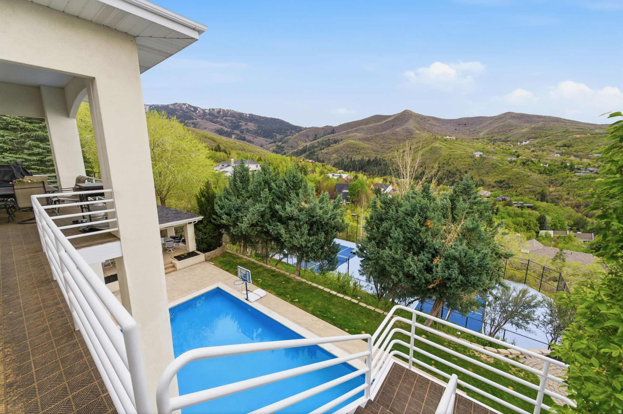 RIDGE ESTATES OF MAPLE HILLS - Residential