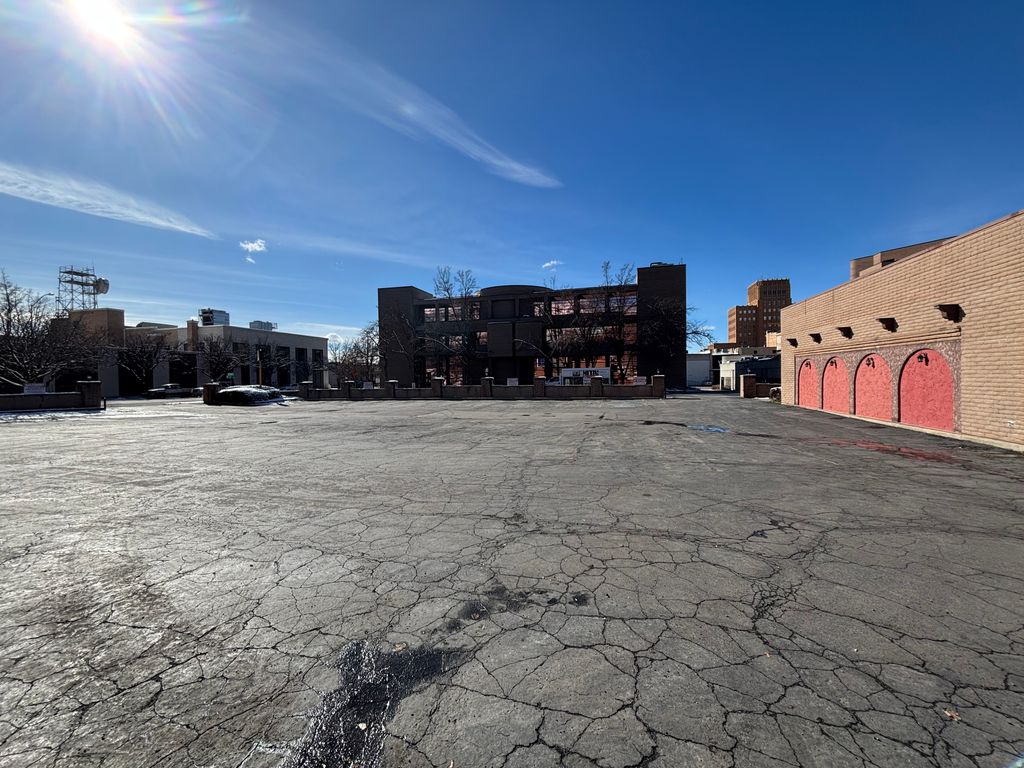 Photo of 2564 OGDEN AVE, Ogden, UT 84401 (MLS # 2138814)