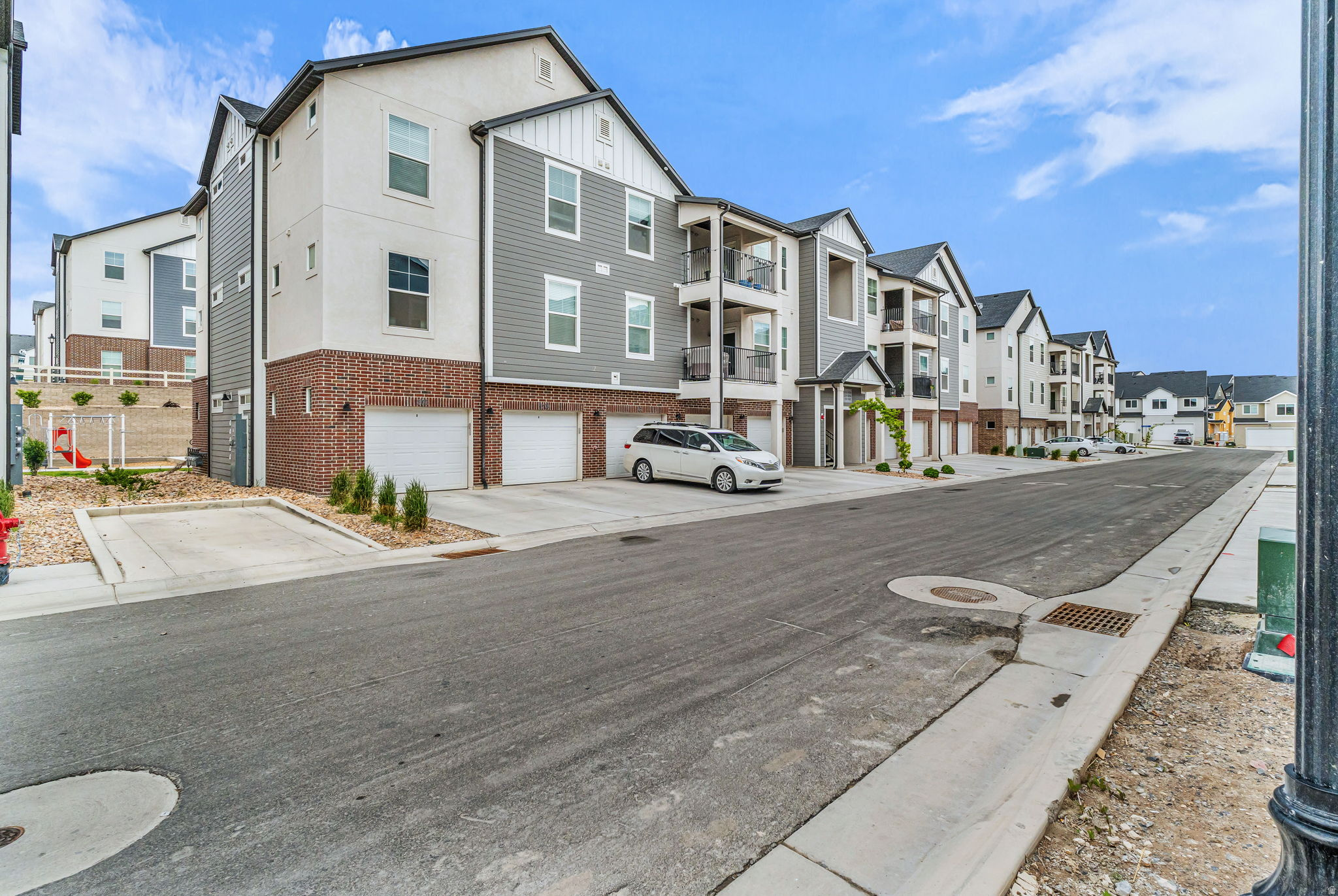HIGHRIDGE - Residential