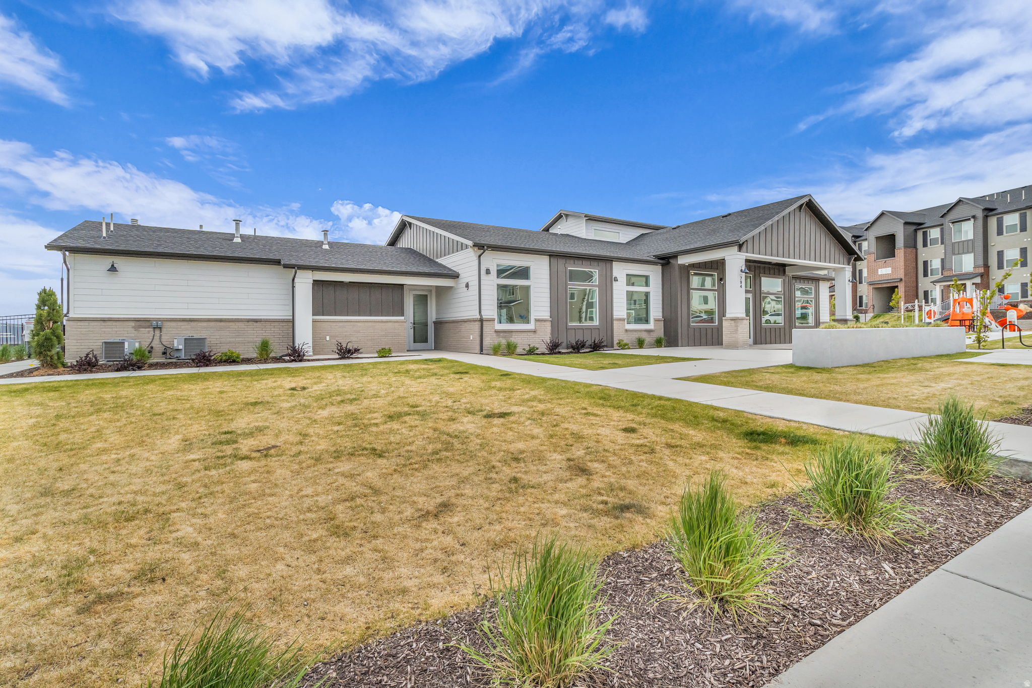 HIGHRIDGE - Residential