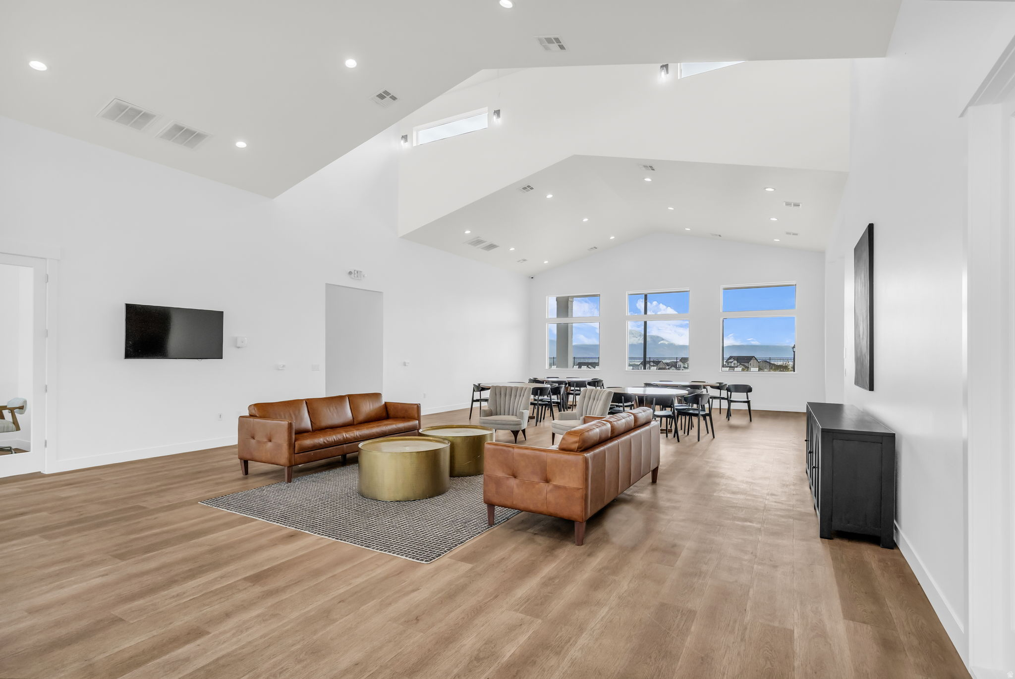 HIGHRIDGE - Residential