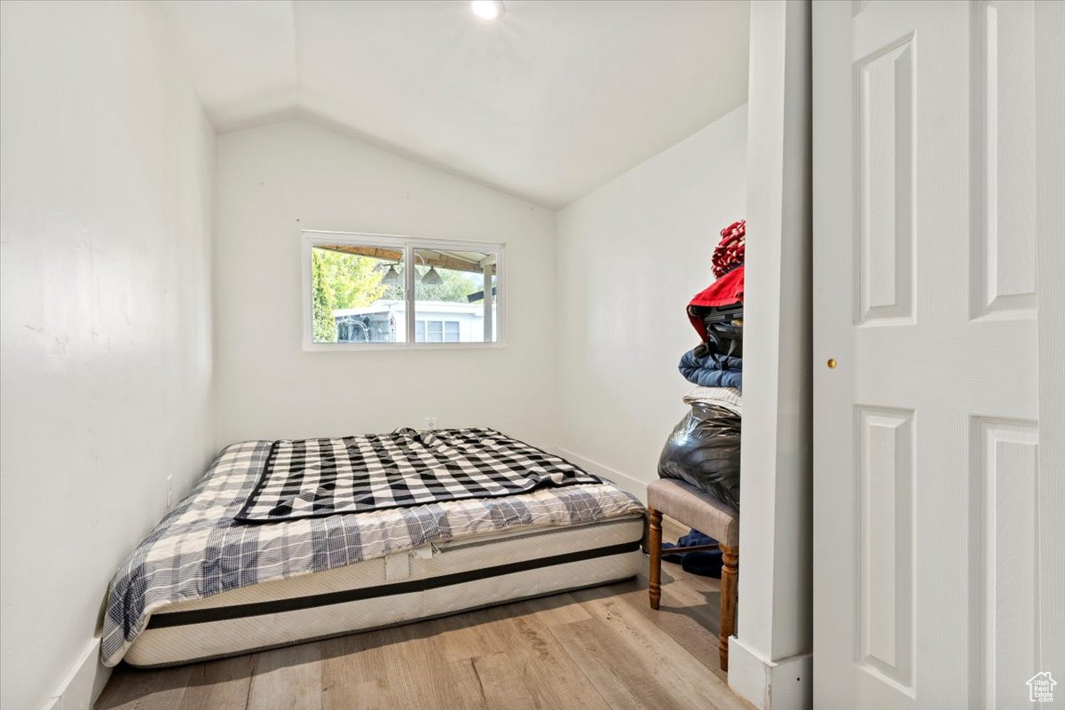 SANDEE VILLAGE - Residential