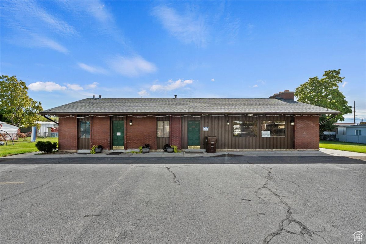 SANDEE VILLAGE - Residential