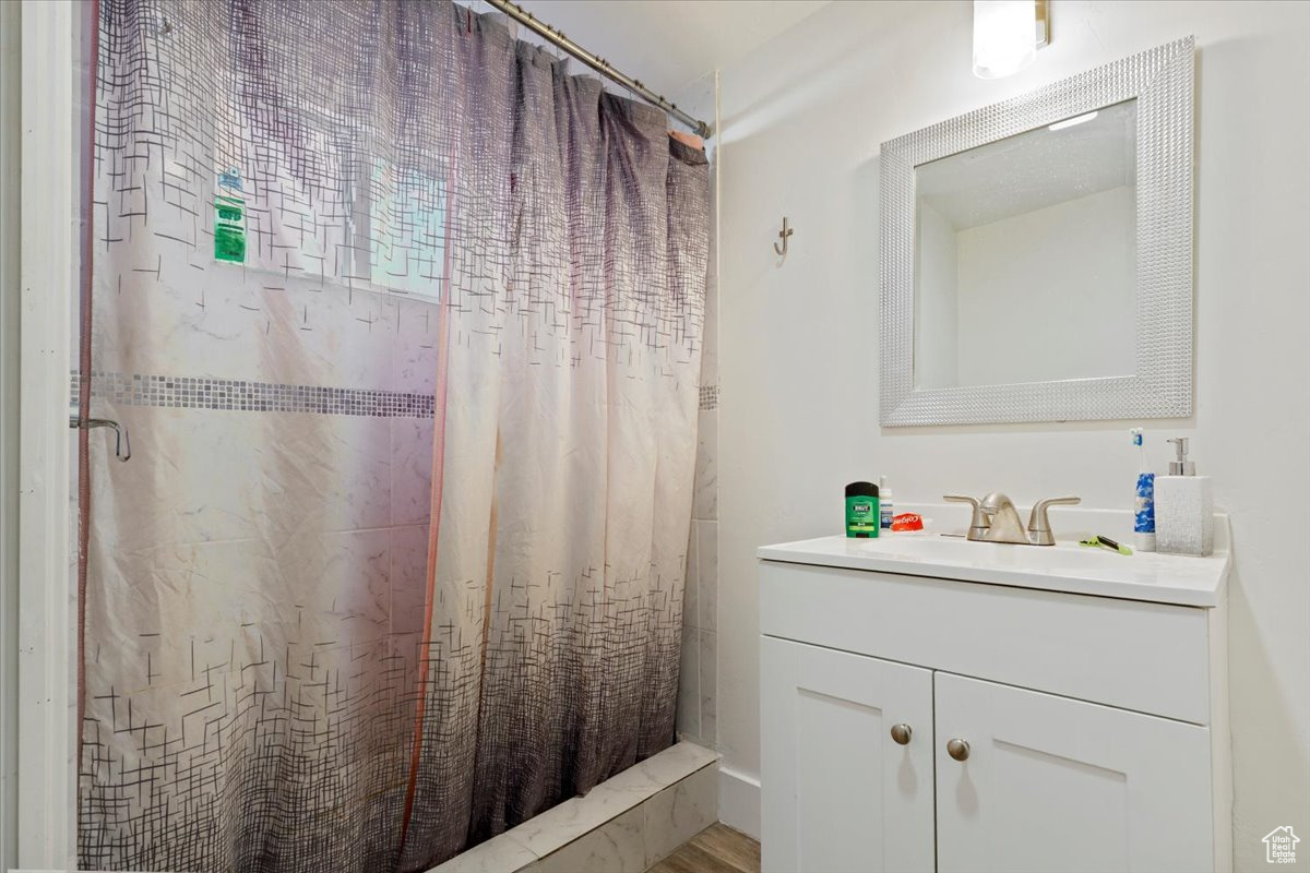 SANDEE VILLAGE - Residential