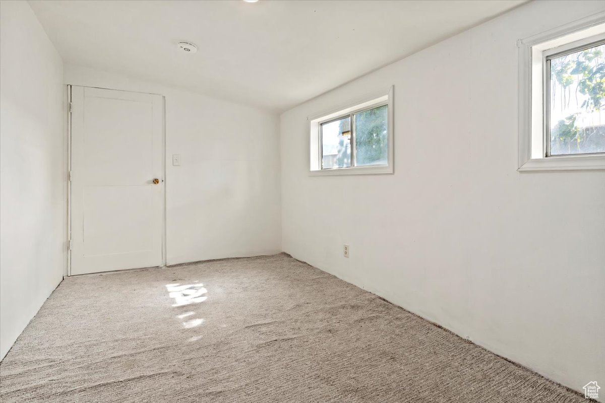 SANDEE VILLAGE - Residential