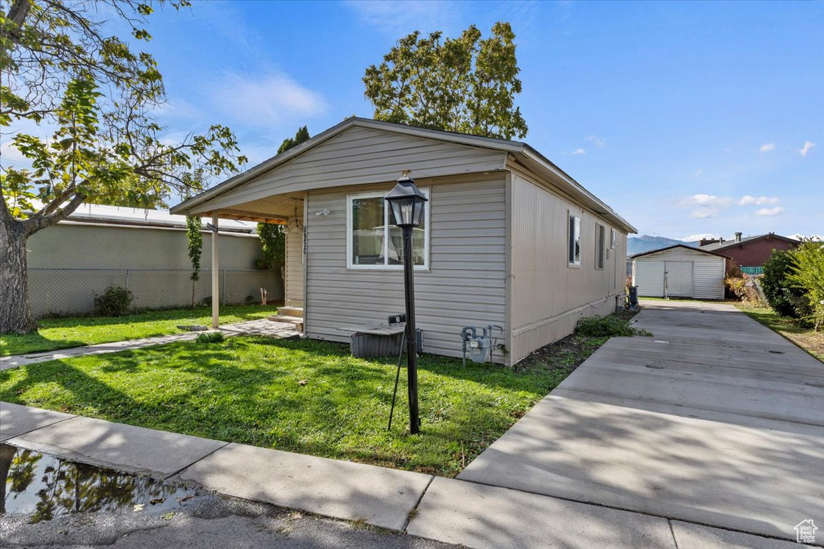 SANDEE VILLAGE - Residential