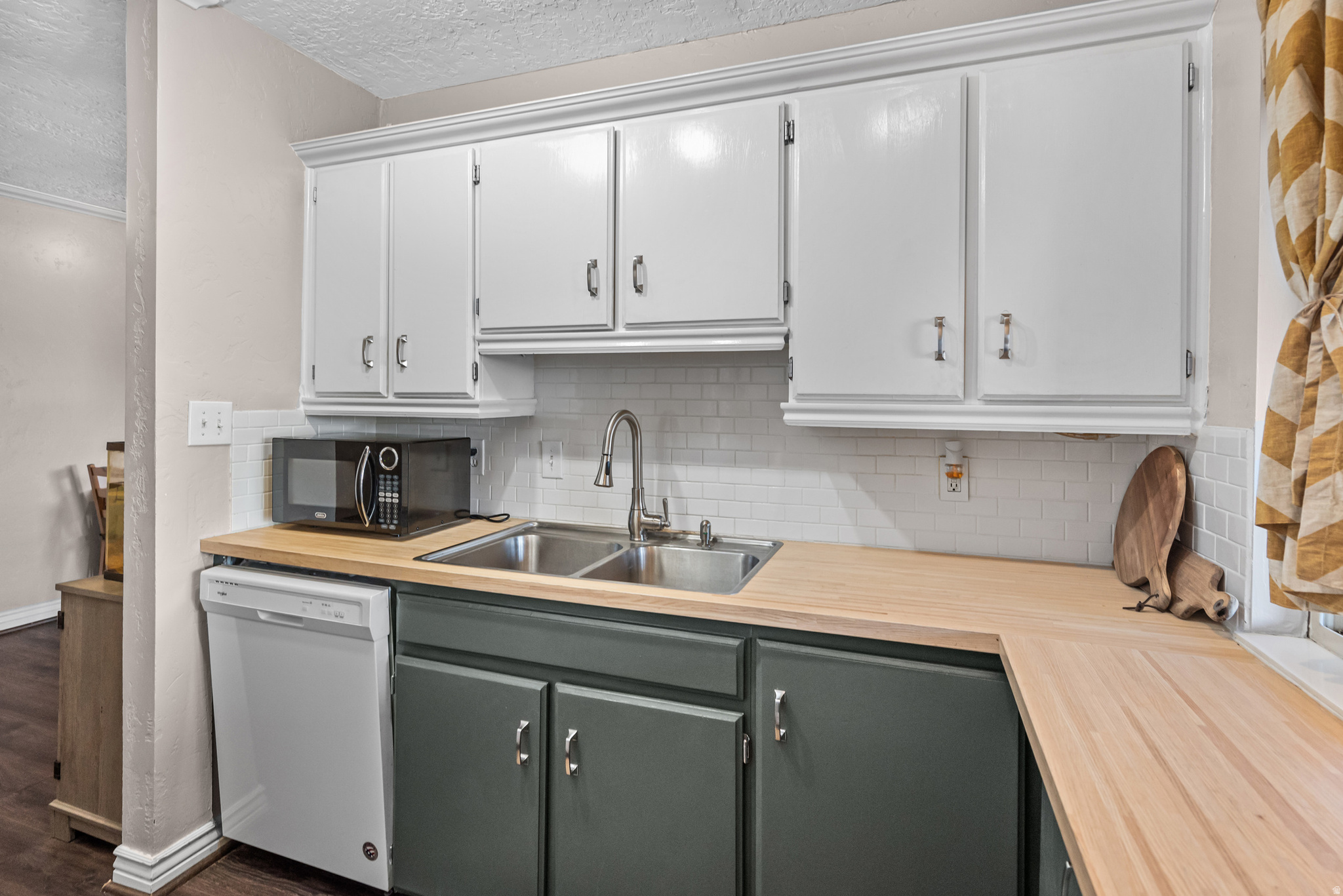 OAK CREST CONDO - Residential