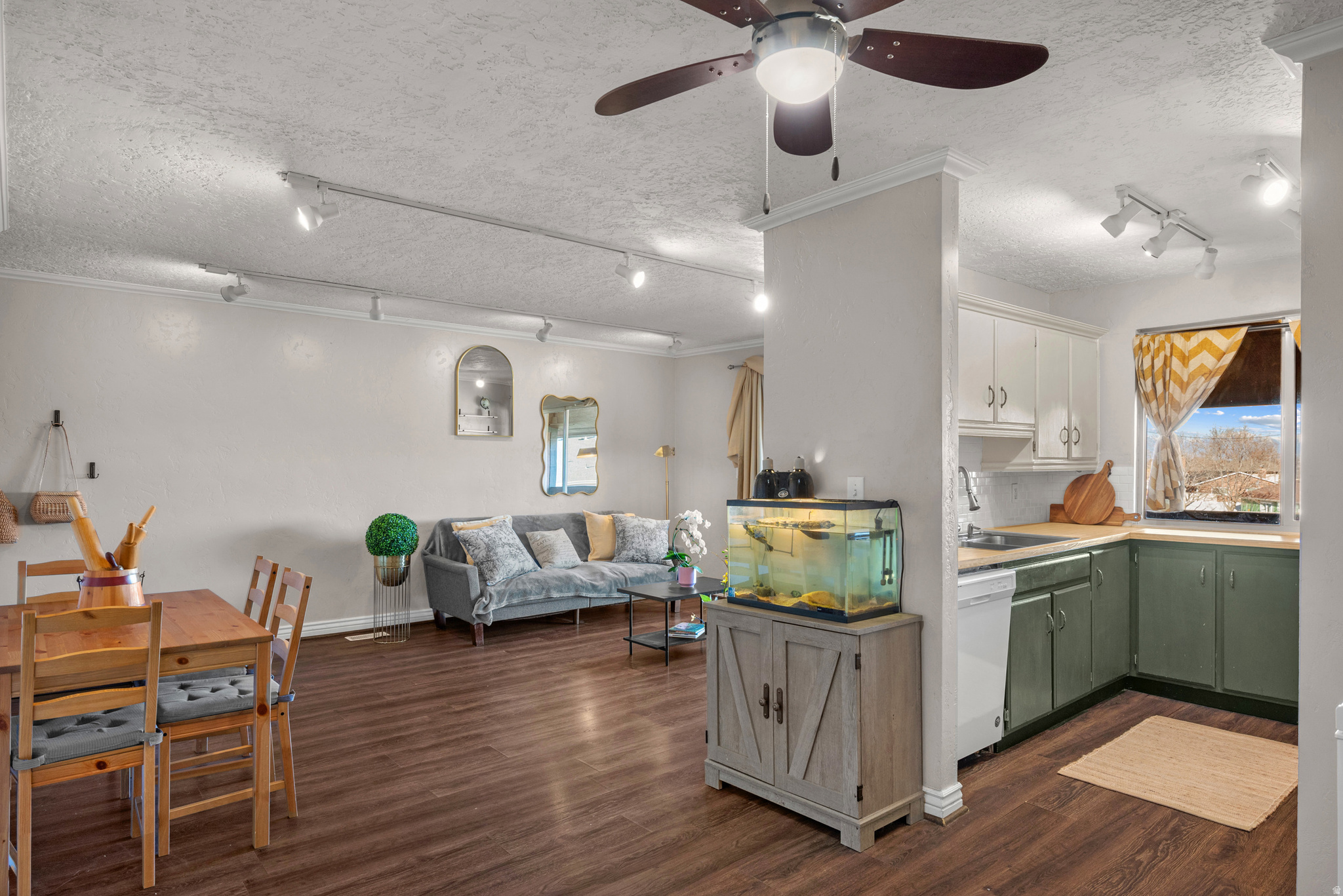 OAK CREST CONDO - Residential