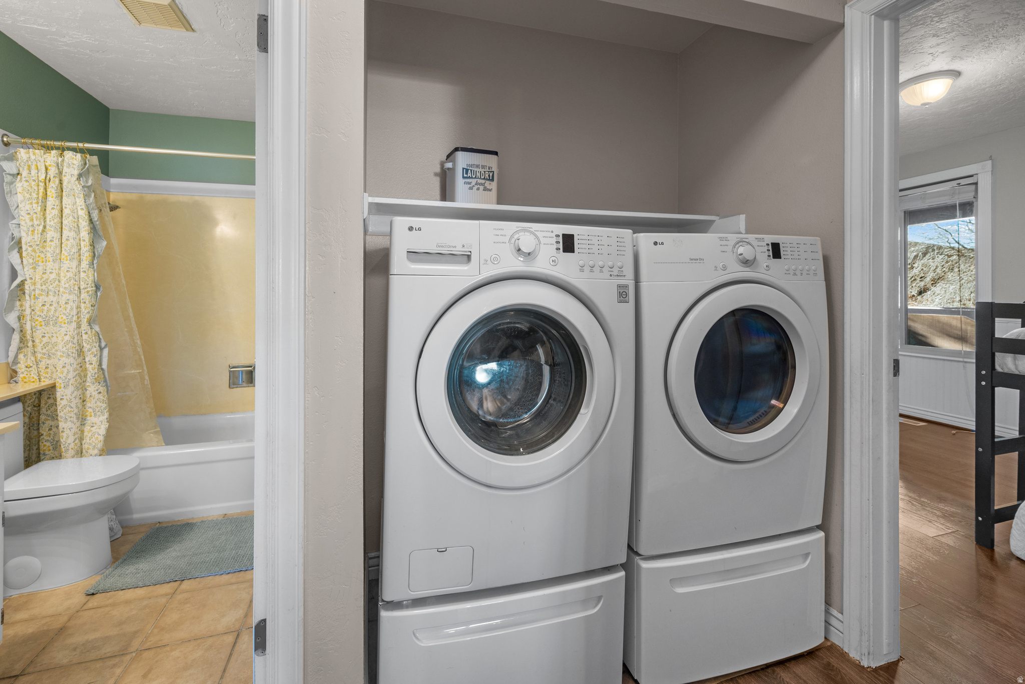 OAK CREST CONDO - Residential