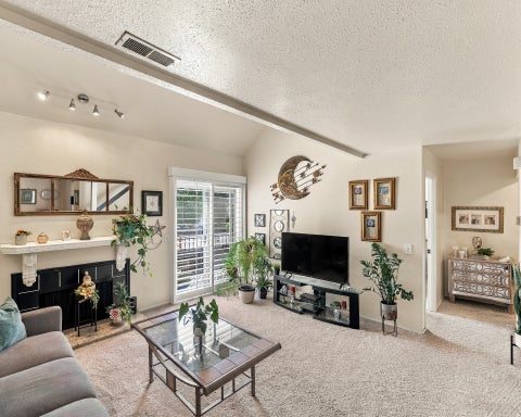 Condo For Sale - 5322 S 590 #L<br/> Murray, UT 84107