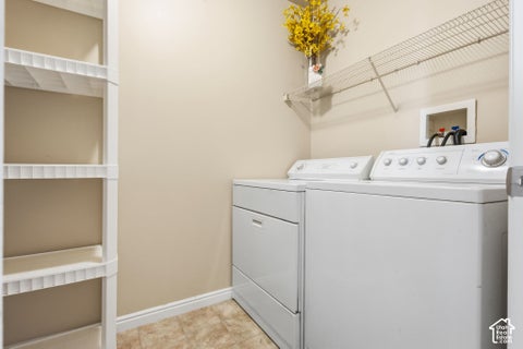 Tiny photo for 872 N FARMINGTON XING, Farmington, UT 84025 (MLS # 2189762)