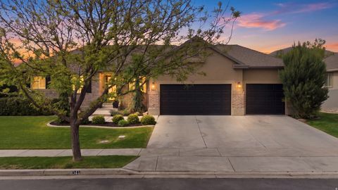 Photo of 361 E LOVE LN, Lehi, UT 84043 (MLS # 2152983)