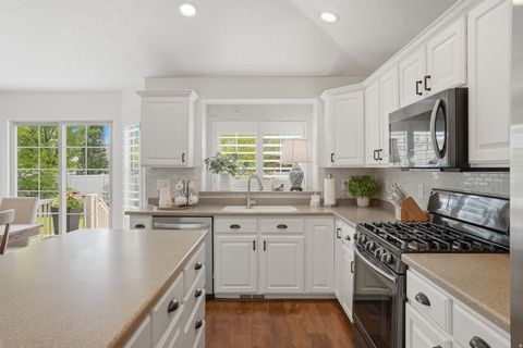 Tiny photo for 361 E LOVE LN, Lehi, UT 84043 (MLS # 2152983)