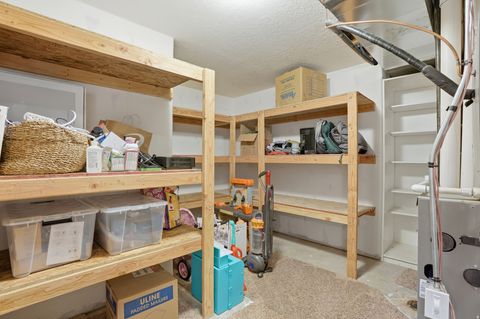 Tiny photo for 361 E LOVE LN, Lehi, UT 84043 (MLS # 2152983)