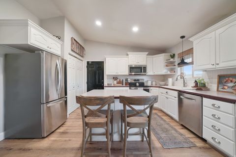 Tiny photo for 559 N MITCHELL Dr, Spanish Fork, UT 84660 (MLS # 2122705)